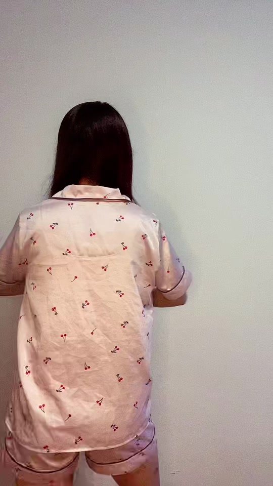 パジャマで失礼します🫣#foryou #fypシ #おすすめ #小熊莉々葉