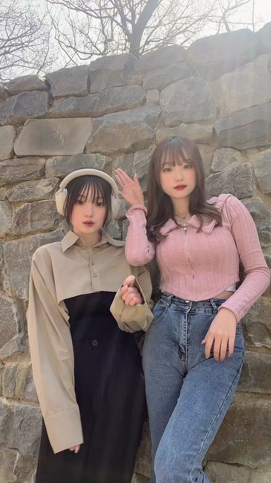 実は身長差すごいんです！#双子 #twins @じゅんなJUNNA♊️👯 @ゆうな♊️👯유나