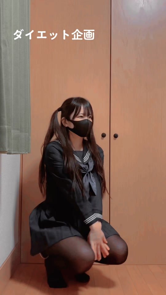 カメラに飛び込みっっ！　#踊ってみた #コスプレ #ダイエット#ダイエット #制服