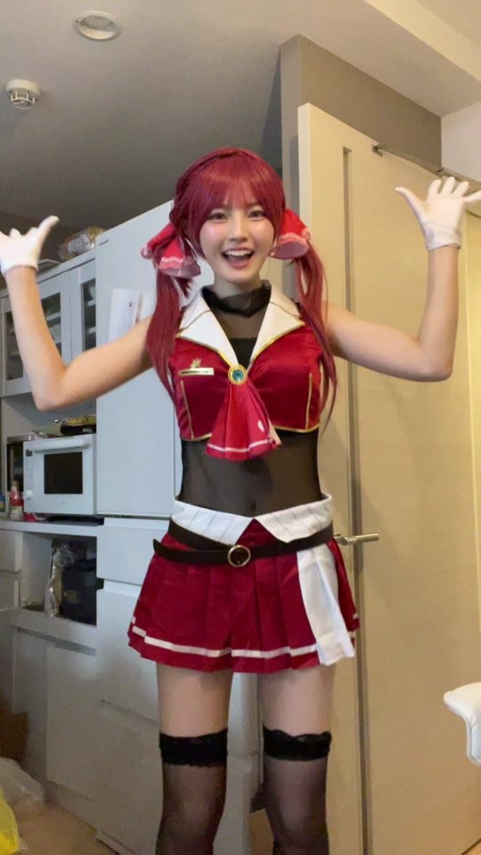 17歳なのにすごいでしょ？？？！ね？？？#宝鐘マリン #ホロライブ #vtuber #コスプレ #cosplayer