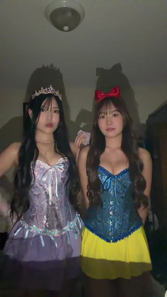 ジャスミンは帰宅⁡ #halloween #princess