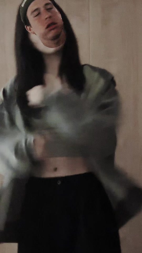 今日はちょっとダークな雰囲気