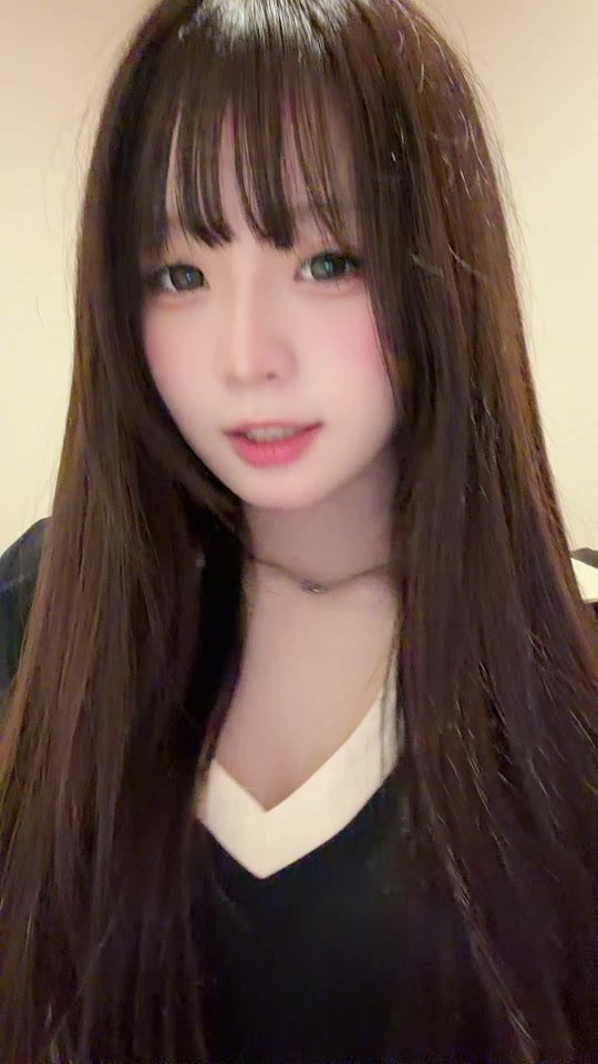 正月から5キロくらい痩せた。今の体型が細すぎず太すぎす好きかも