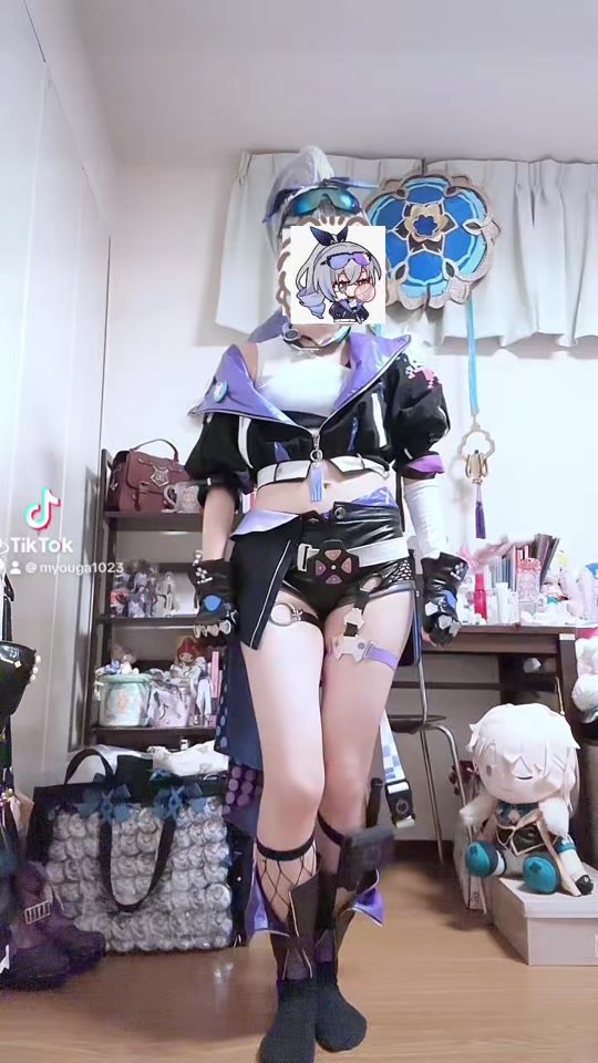 この動画で１０００人目の方いらしたらぜひスクショください〜🥹#コスプレ #cosplay #コスプレで踊ってみた#honkaistarrail #silverwolf