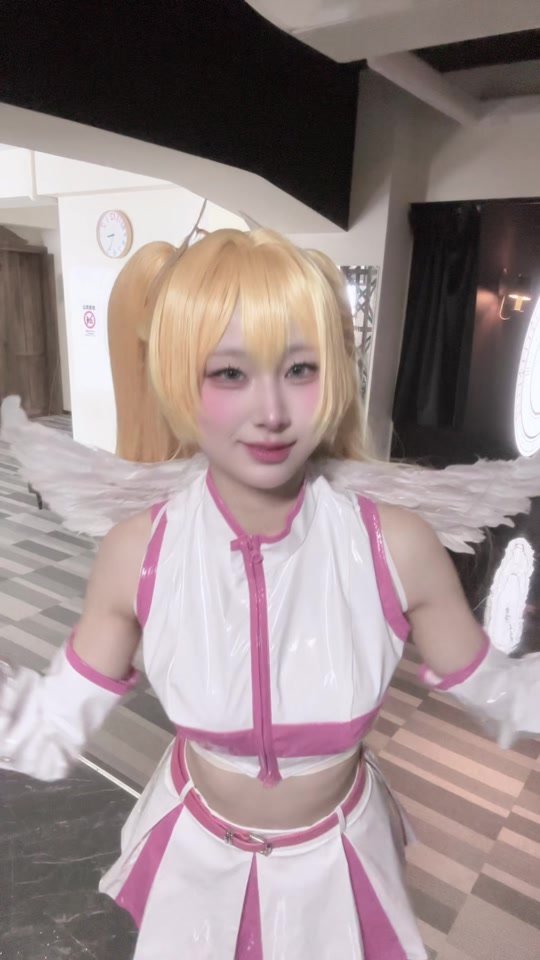 リリエル改めてかわいい、リリサがコスプレして演じてると思うと更にかわいい。 ミリエラもやりたい💜 #cosplay #リリエル #25次元の誘惑 #おすすめ