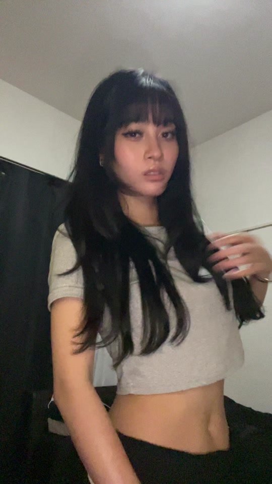 I finally got bangs 🤭 Summer’s coming and it’s gonna be hot, so I’ve been thinking about it forever… and last night I finally cut them!! Which look do you like better? 🔥 #marin #dance #midnight