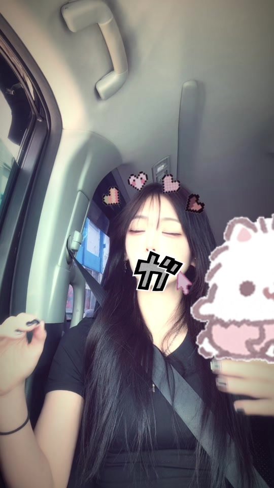 この日車乗ったら外気温42℃だった…日焼け止め塗ってるけど腕だけどんどん日焼けしていく🤦🏻‍♀️#fyp