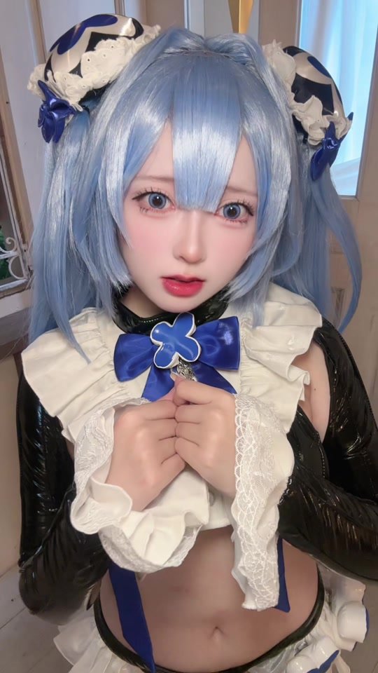 衣装一年くらい眠ってた💤 #cosplay #コスプレ #nikkecosplay #ヘンゼル