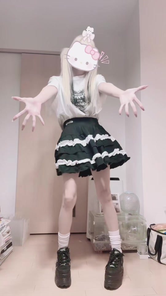 ずっと踊ってみたかったやつだけど運動音痴すぎて飛べてない #踊ってみた #自撮り界隈 #おすすめ