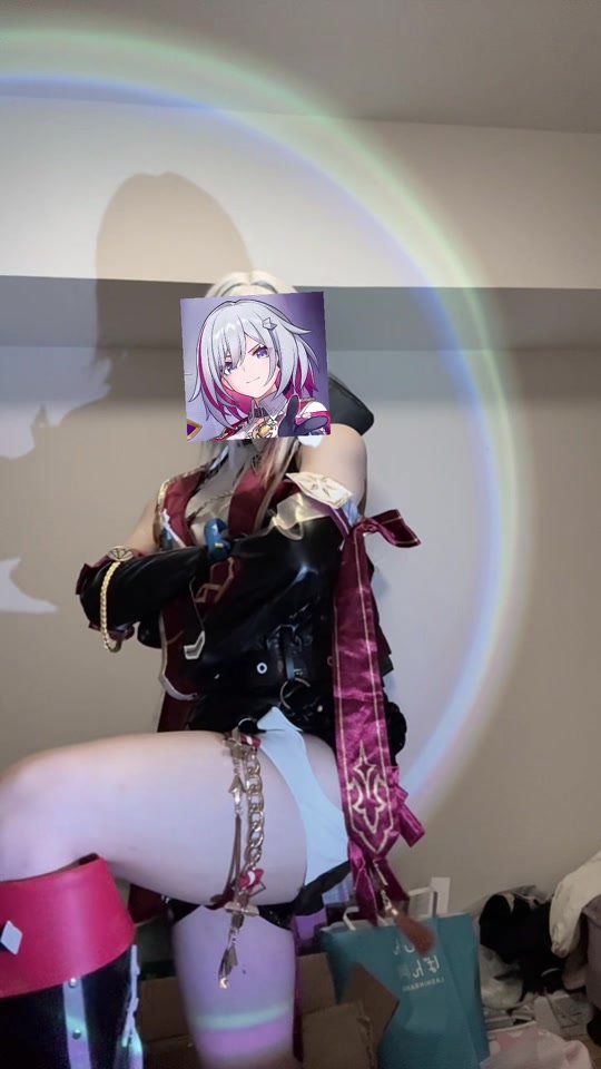 人生初の飛行機乗ってきた‼️ 3時間も座ってたから腰痛かったよ #honkaistarrailcosplay #topazcosplay #崩壊スターレイルコスプレ #トパーズコスプレ #スタレコスプレ